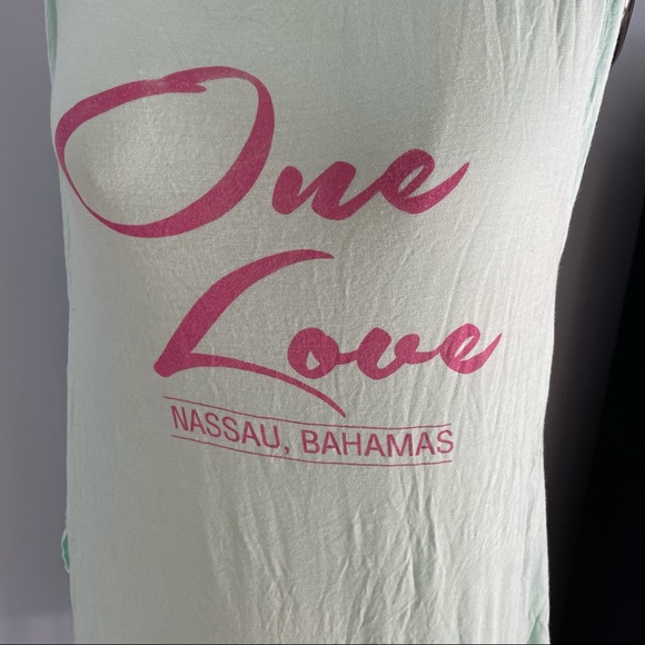 One Love Nassau Bahamas T-Shirt Size L - Picture 3 of 4